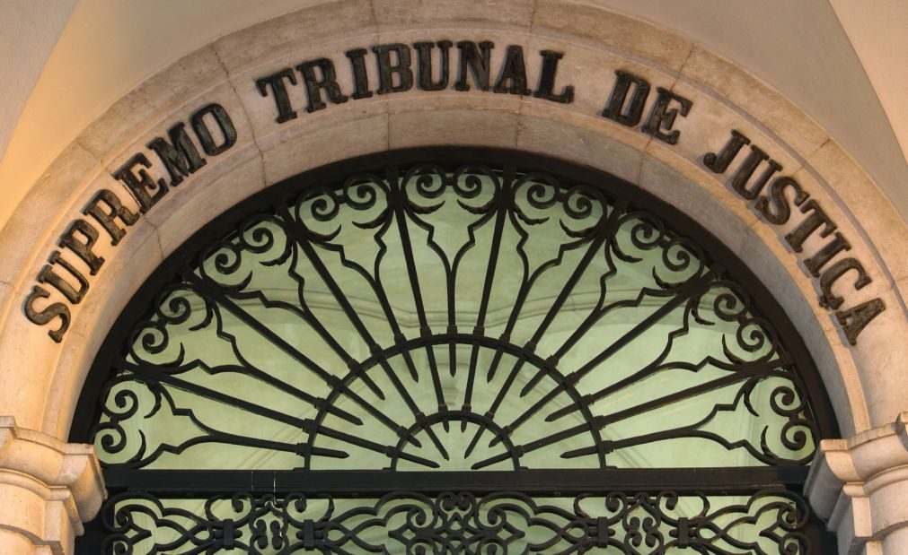 Três candidatos nas eleições de hoje para a presidência do Supremo Tribunal