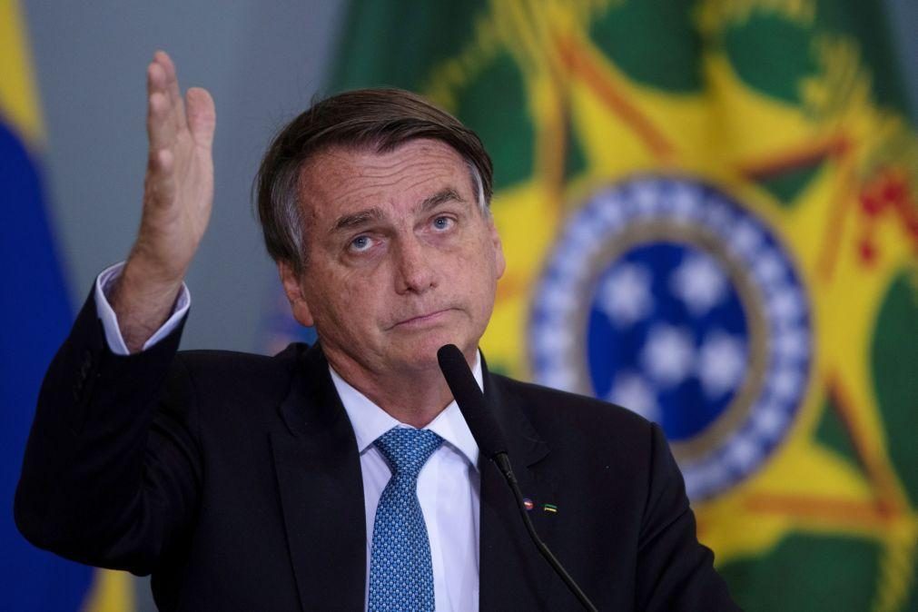 Problema que atirou Bolsonaro para o hospital foi 