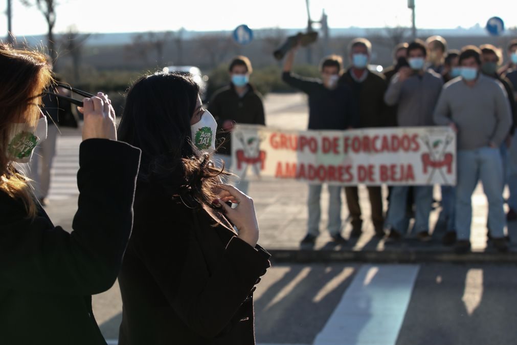 Líder do PAN insultada por grupo ligado à tauromaquia em Beja