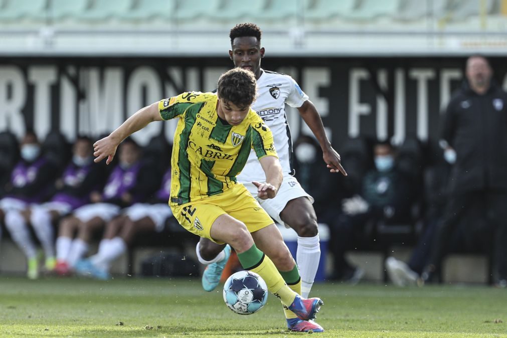 Tondela vence em Portimão com reviravolta no resultado