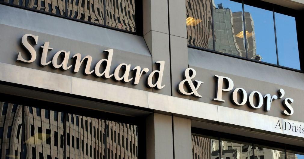 Standard & Poor's coloca dívida pública da Rússia na categoria 'lixo'