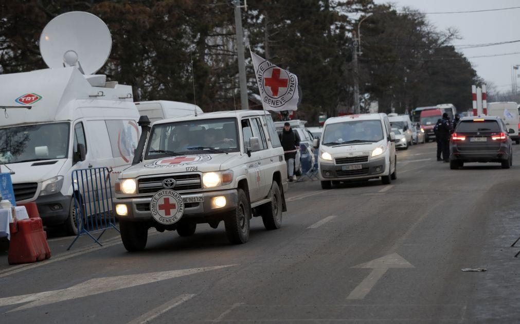 Ucrânia: Cruz Vermelha continua sem acesso a Mariupol